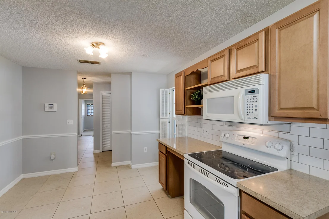 Photo of 6595 Grissom Parkway