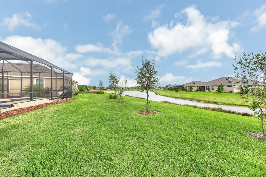 Photo of 7457 Bluemink Lane