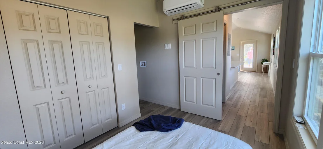 Photo of 215 Flamingo Drive