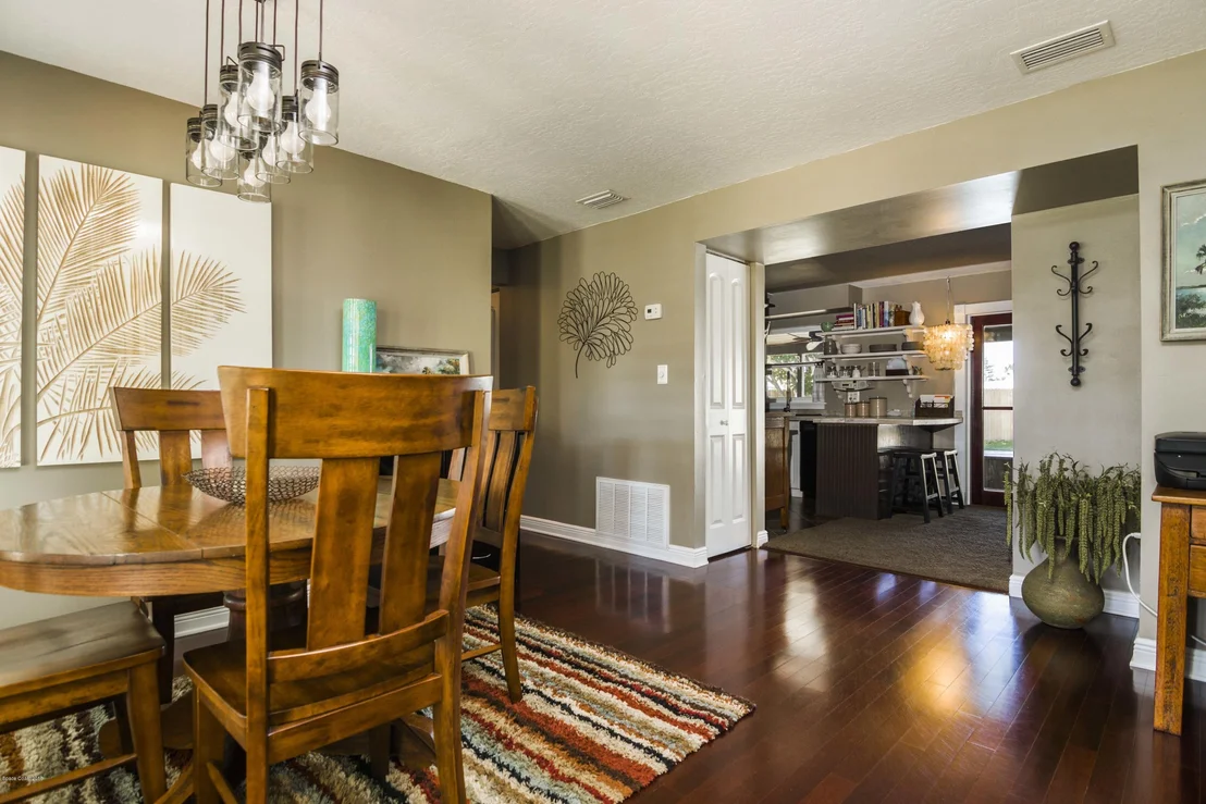 Photo of 2121 Sunset Avenue