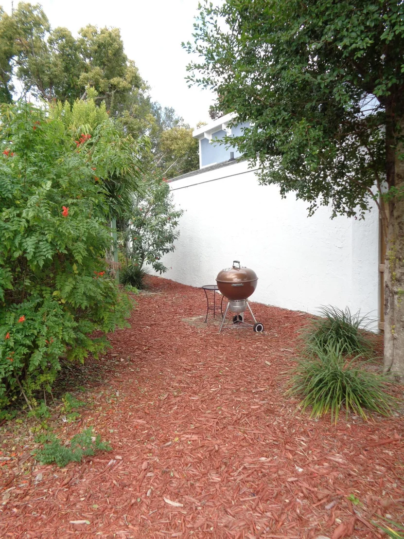 Photo of 425 Willow Tree Drive