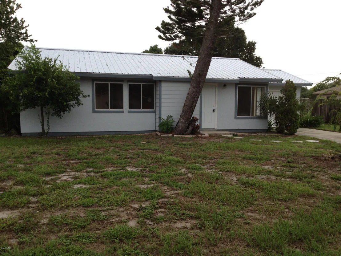 Photo of 185 W Jablo Avenue