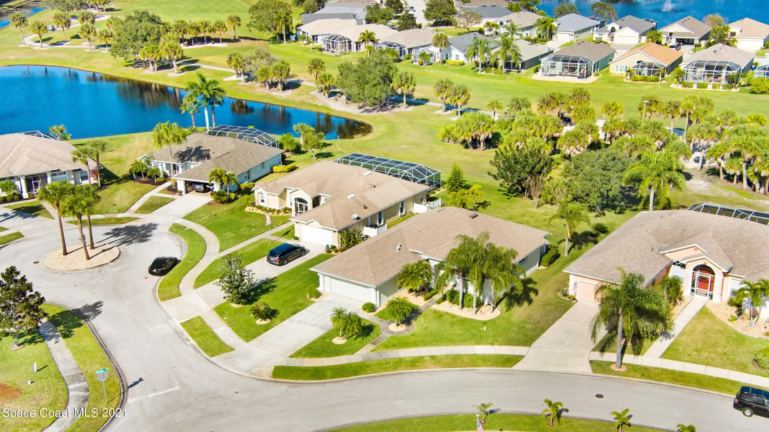 Photo of 2571 Canterbury Circle