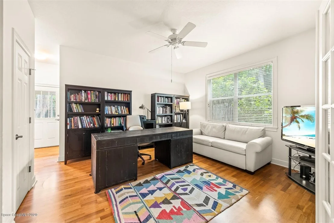Photo of 205 4th Avenue
