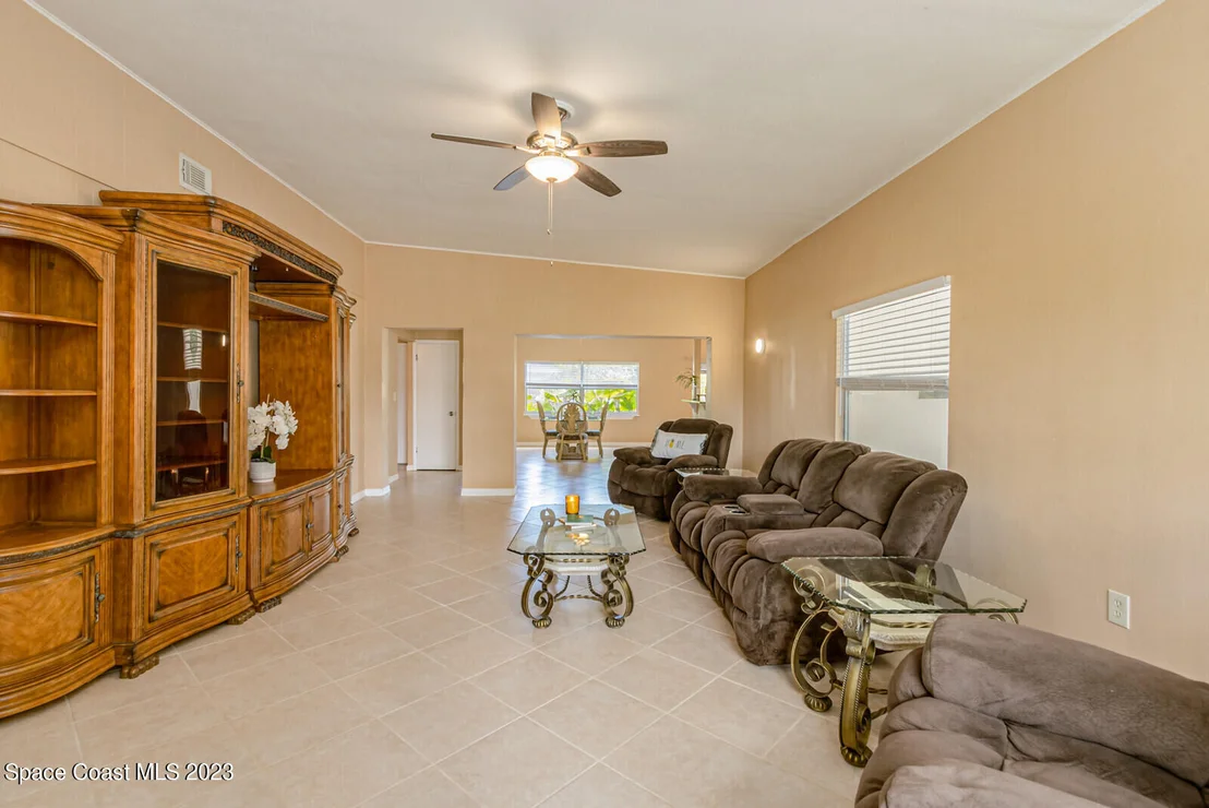 Photo of 825 Tupelo Drive