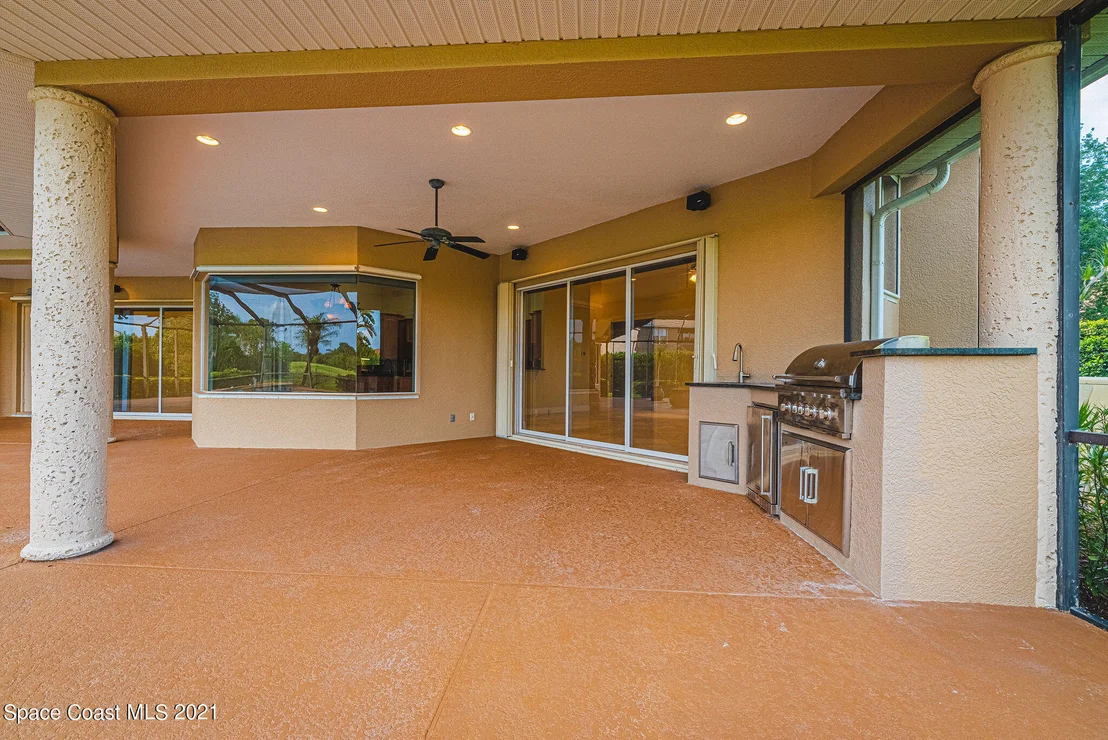 Photo of 8181 Compton Way