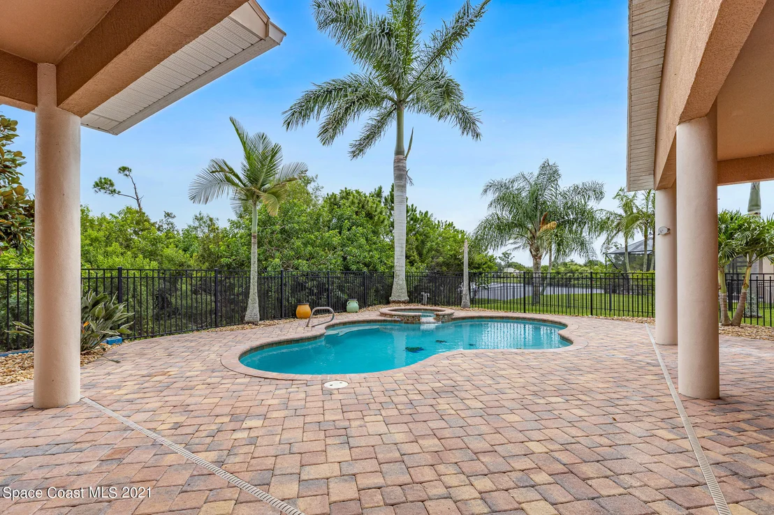 Photo of 442 Wynfield Circle