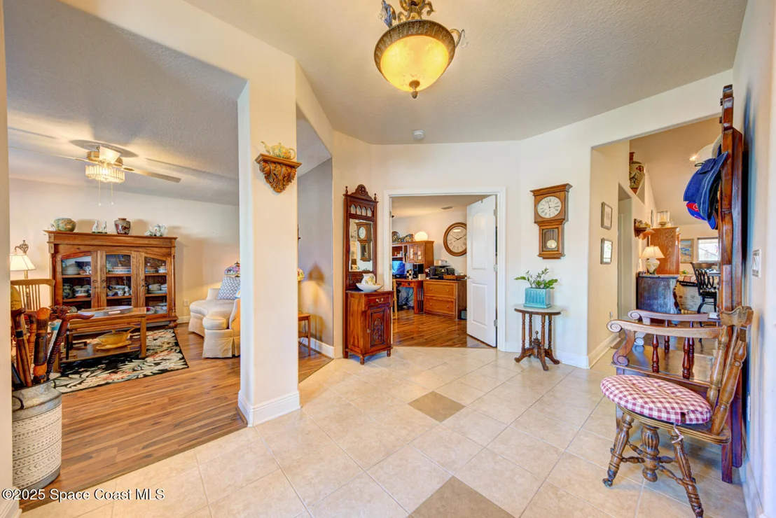 Photo of 1815 Botanica Circle