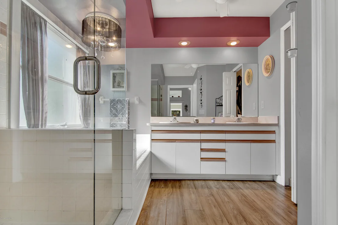 Photo of 8027 Bracken Lane