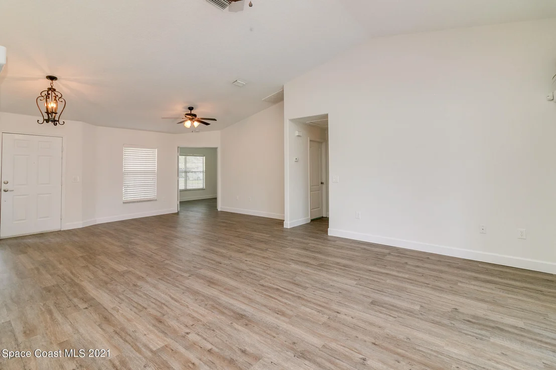Photo of 1227 Winding Meadows Road