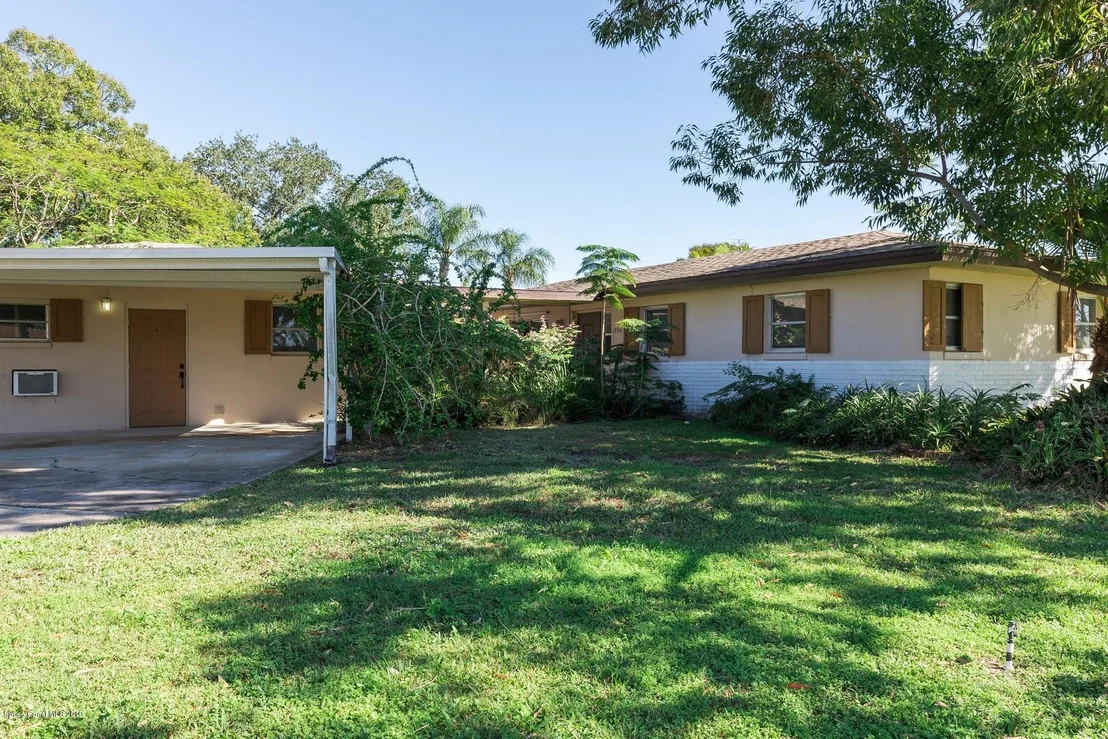 Photo of 1004 Woodsmere Circle