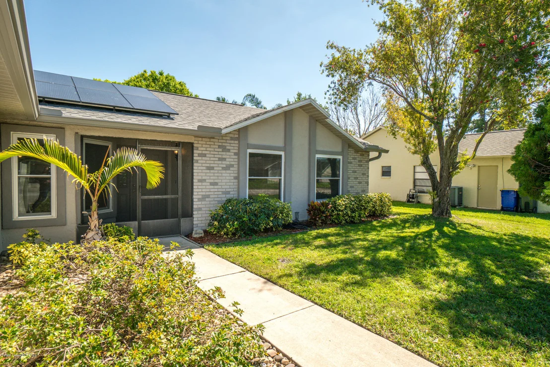 Photo of 818 Pine Shadows Avenue