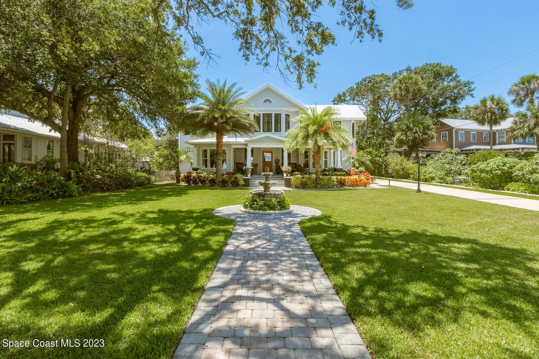 Photo of 709 Rockledge Drive