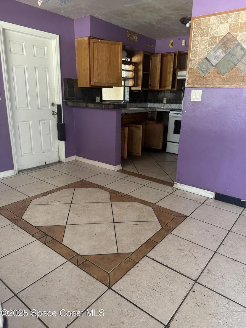 Photo of 2374 Post Road