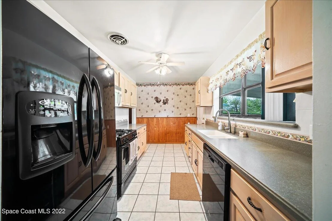 Photo of 926 Glenmore Circle