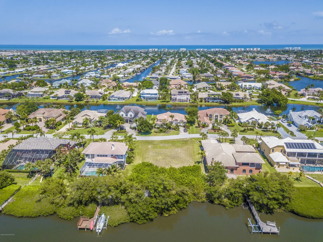 Photo of 388 Lanternback Island Drive