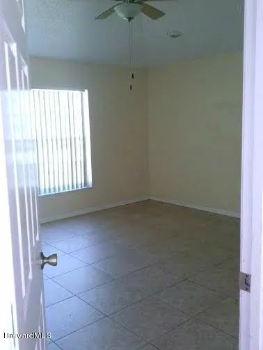 Photo of 2075 Vally Road
