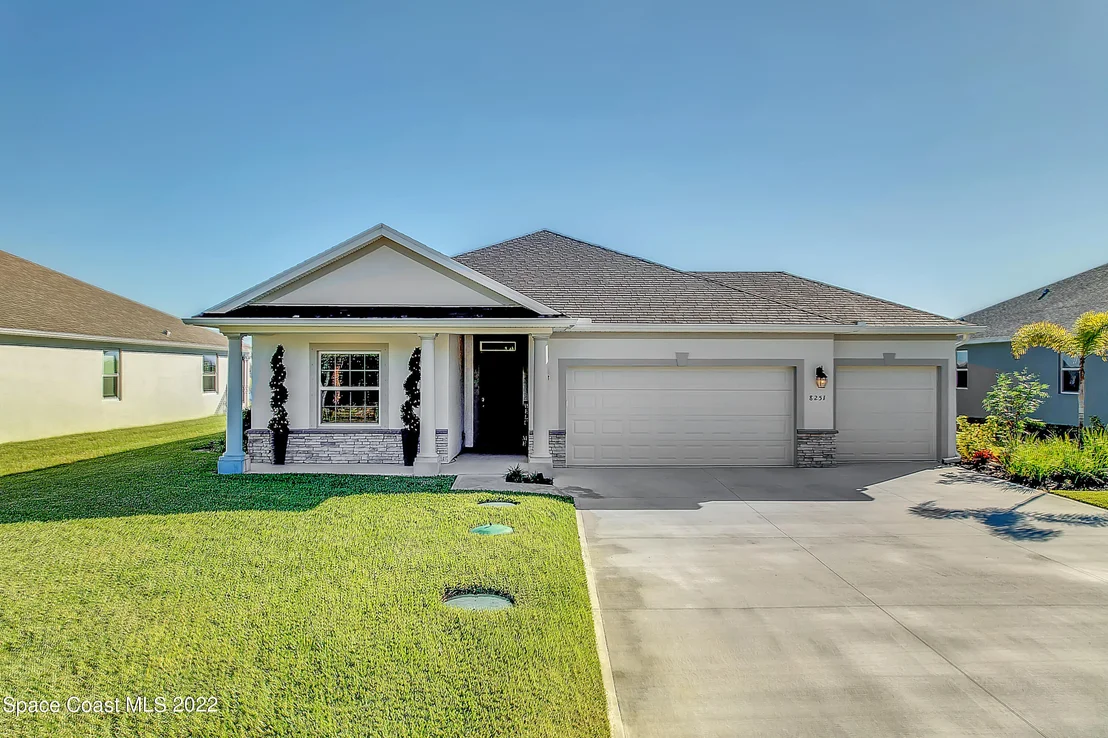 Photo of 8251 Laguna Circle