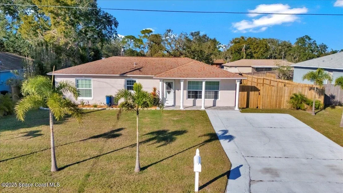 Photo of 4280 Mac Tavish Street