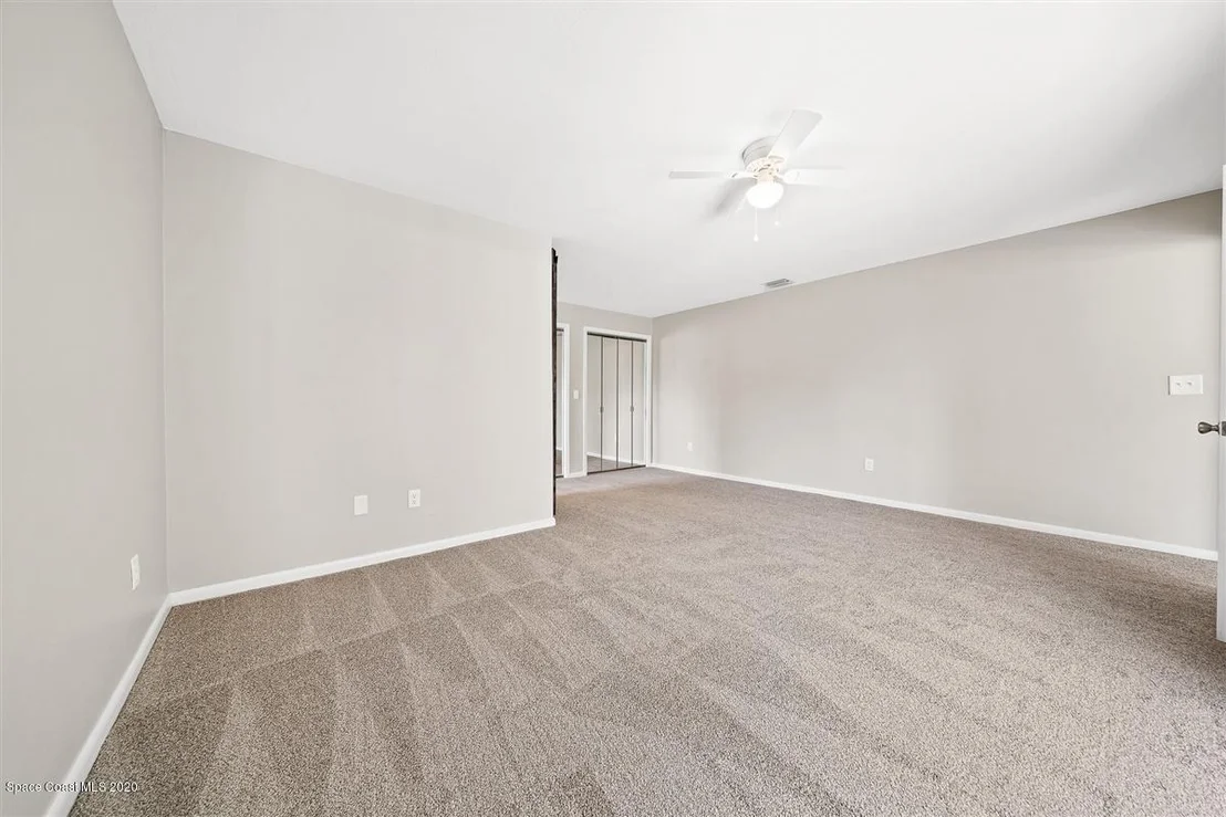 Photo of 977 Pineland Drive