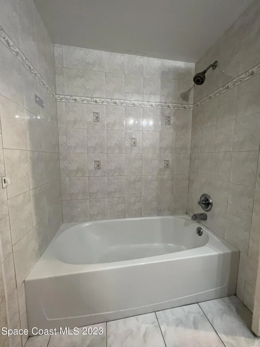 Photo of 3522 E Roundtree Drive