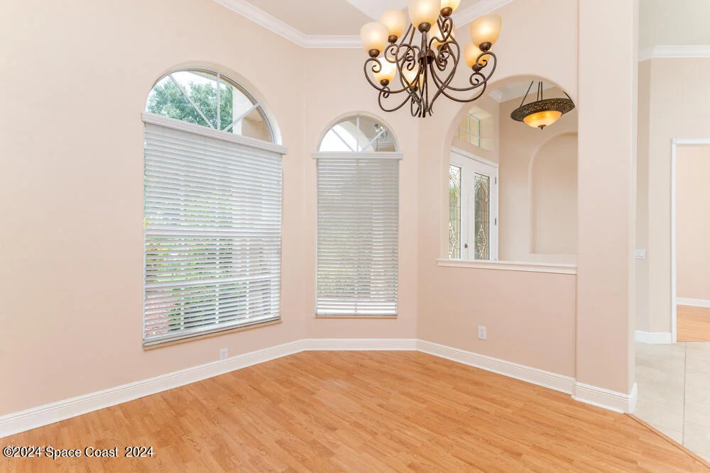 Photo of 2131 Windbrook Drive SE