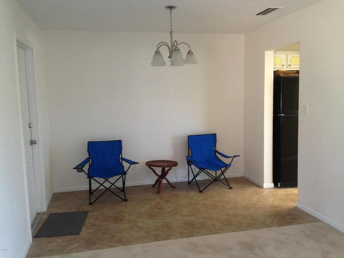 Photo of 441 Cardinal Drive