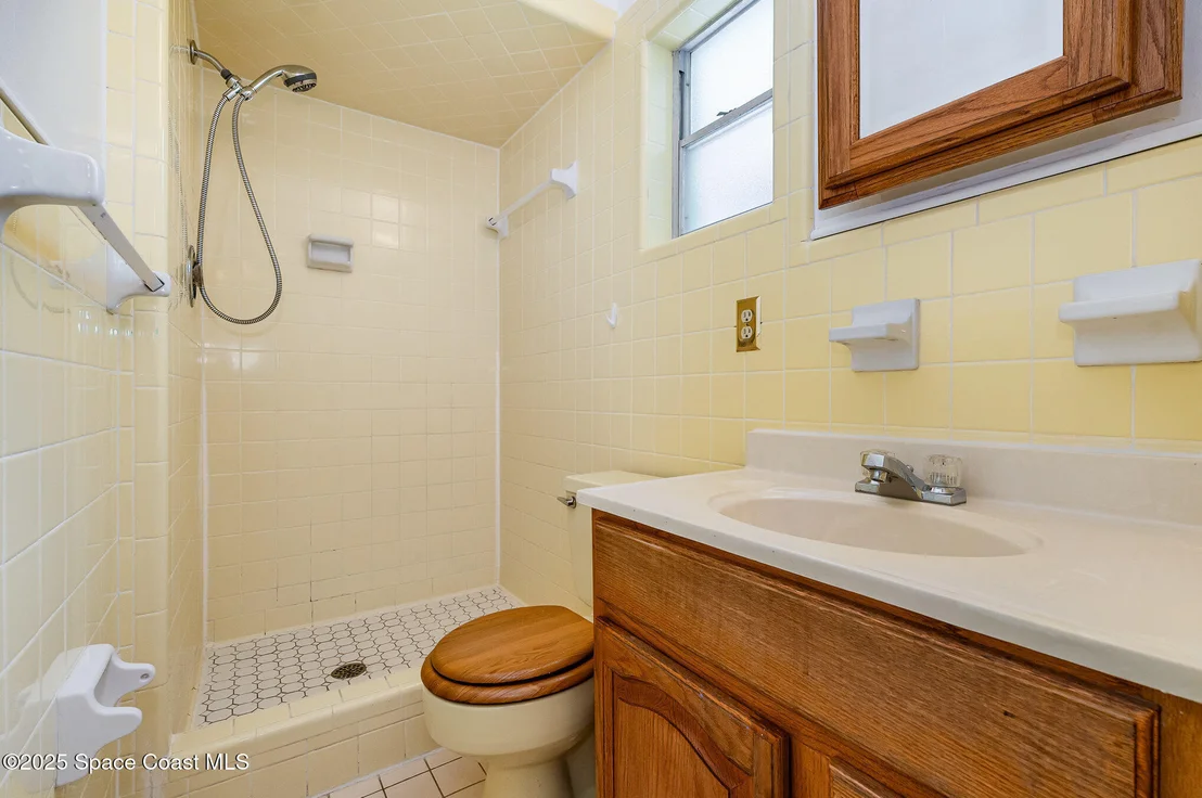 Photo of 445 Pine Boulevard