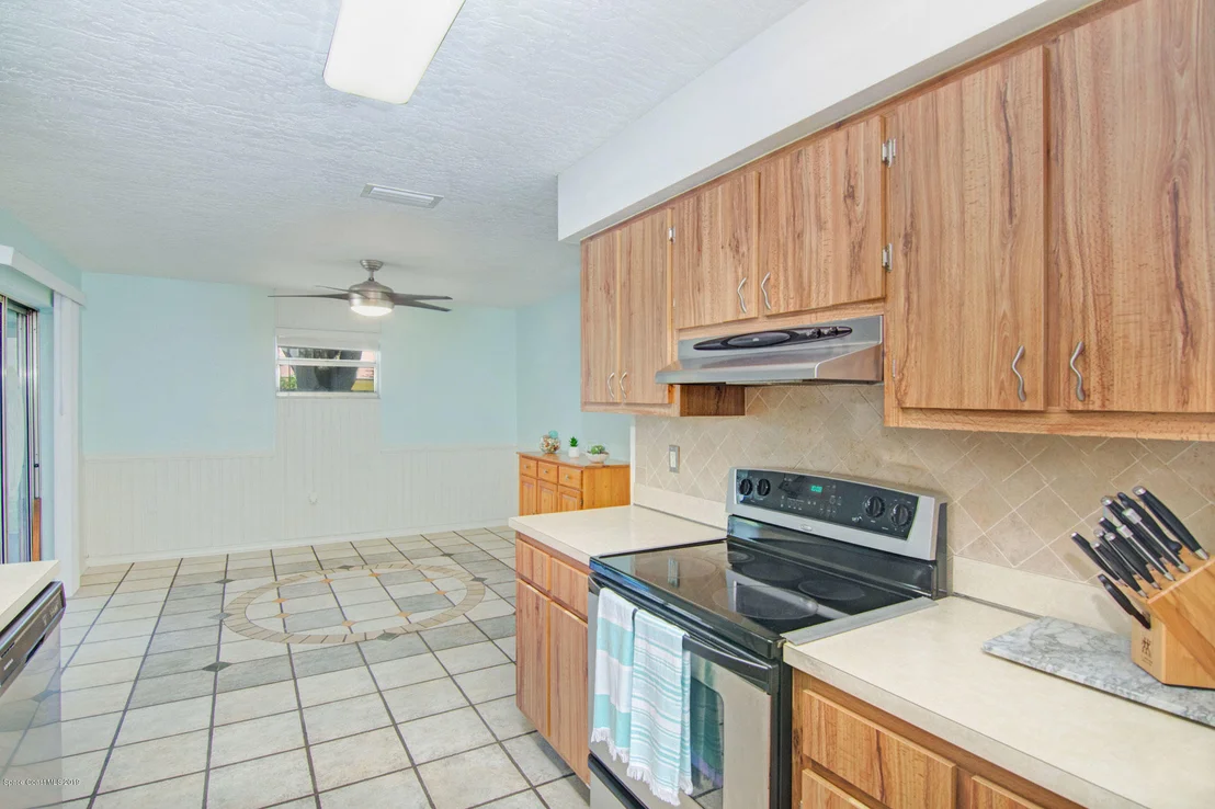 Photo of 1546 Spruce Road