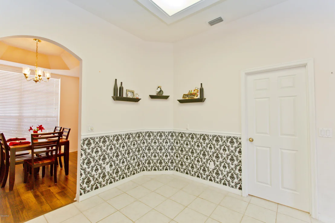 Photo of 705 Whidbey Street