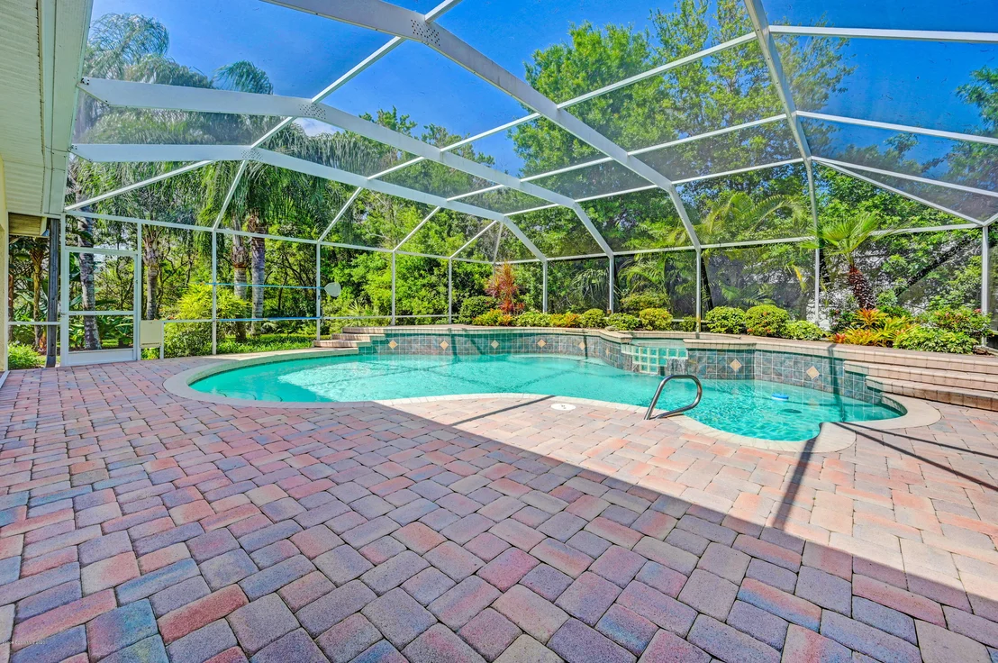 Photo of 3850 Beechgrove Road