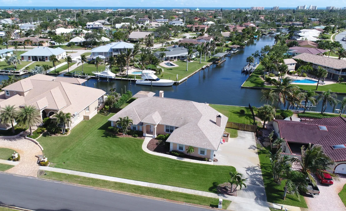 Photo of 2356 Brookside Drive