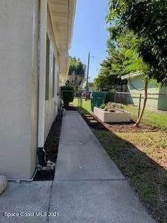 Photo of 1298 Hollywood Drive