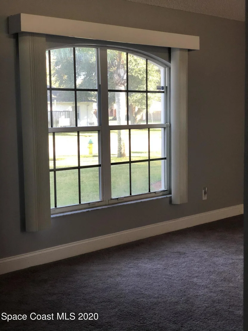 Photo of 828 Laurel Drive