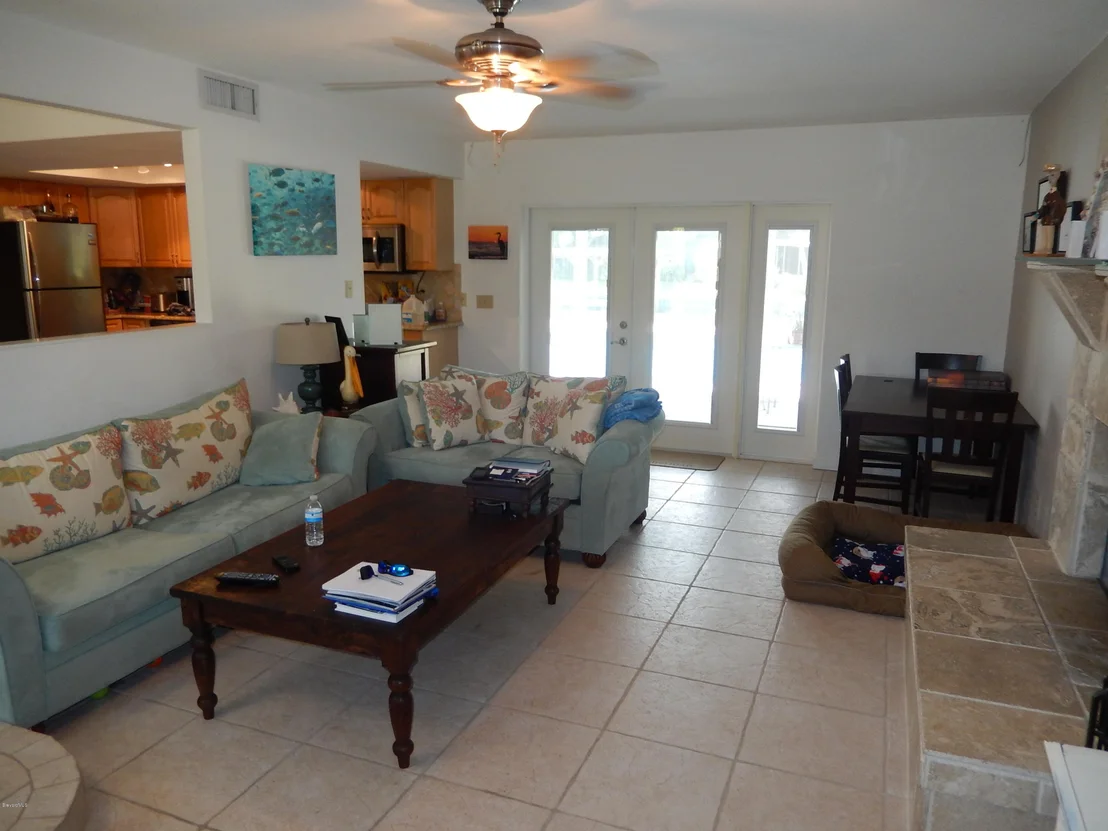 Photo of 327 Nikomas Way