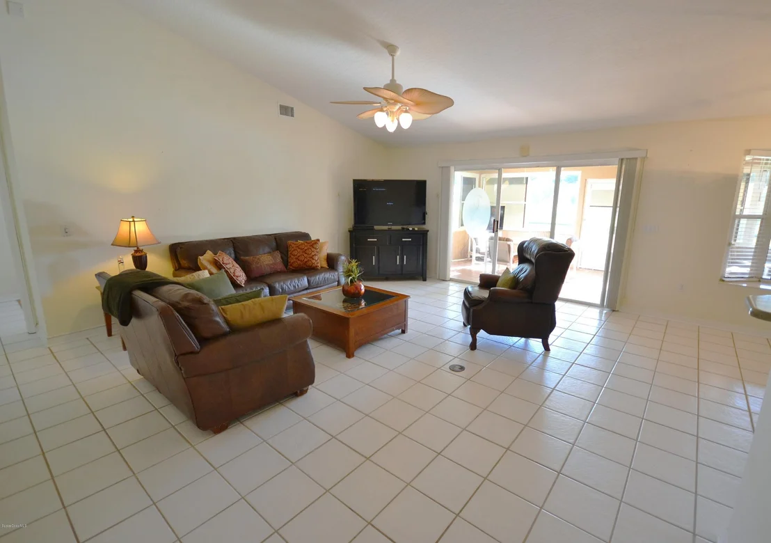 Photo of 2093 Lionel Drive