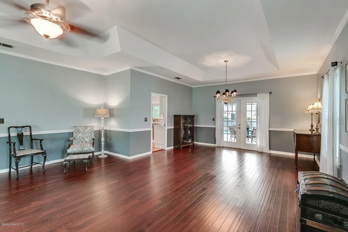 Photo of 685 Woodbridge Drive