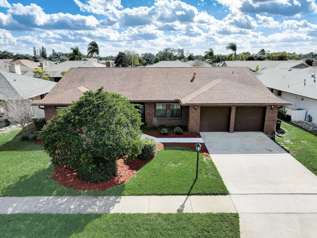 Photo of 2039 Bottlebrush Drive