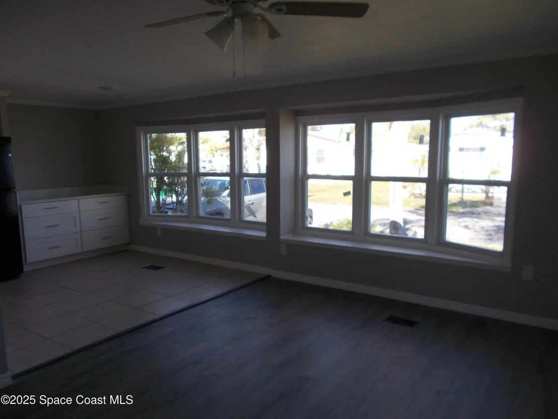 Photo of 619 Sea Gull Drive W