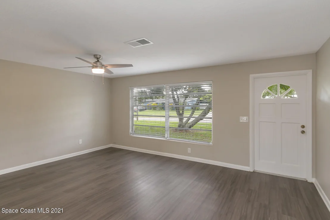 Photo of 1062 Macco Road