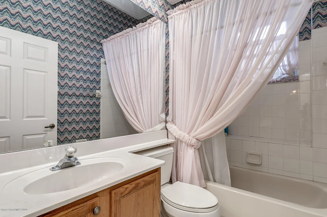 Photo of 5800 Sheffield Place