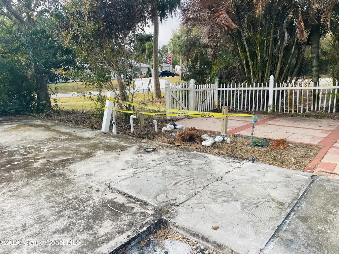Photo of 702 Lake Drive
