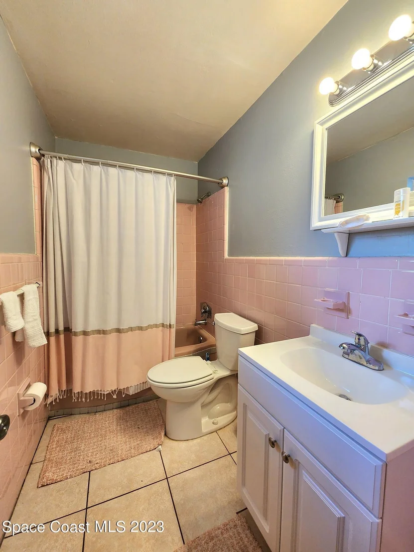 Photo of 1740 Golfview Drive
