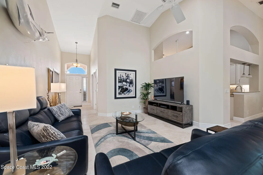 Photo of 557 Willis Way