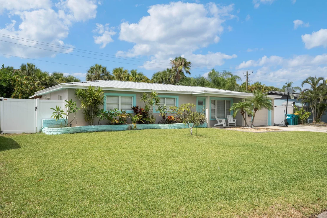 Photo of 340 W Exeter Street