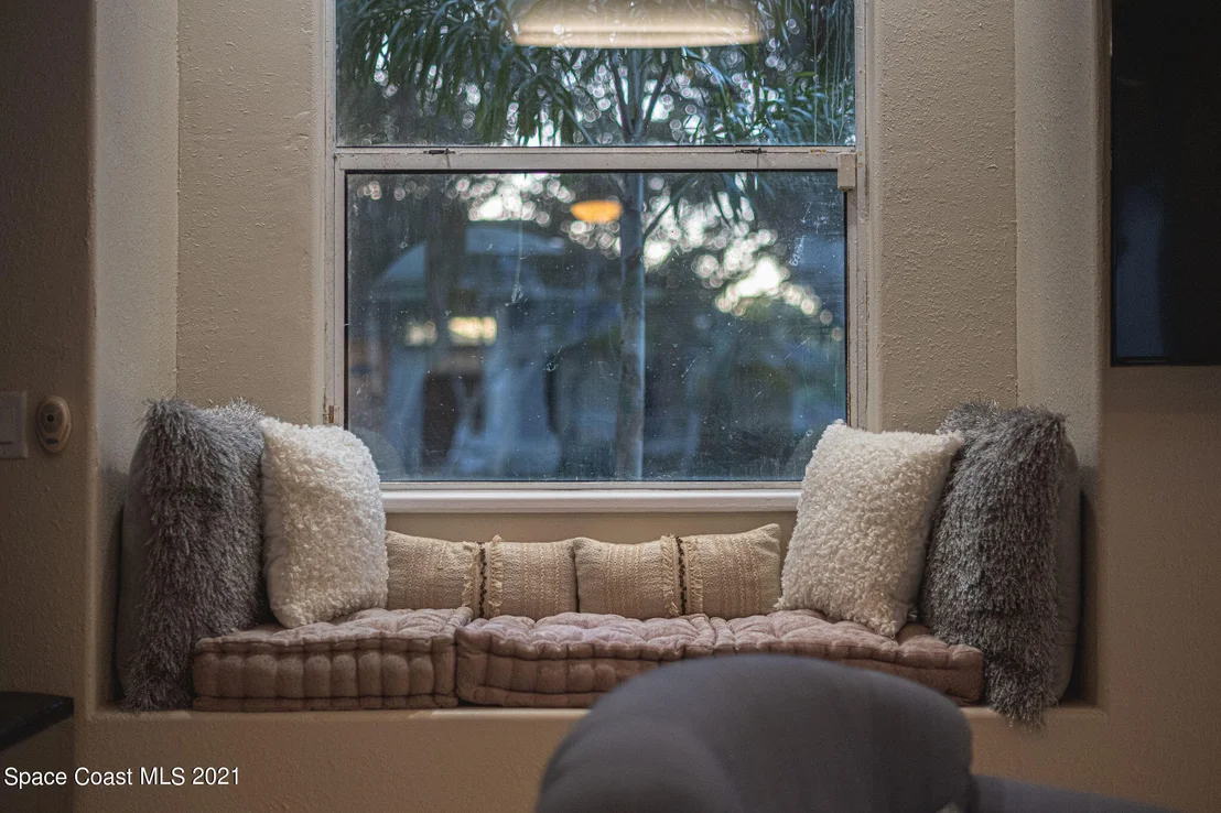 Photo of 472 Peregrine Drive