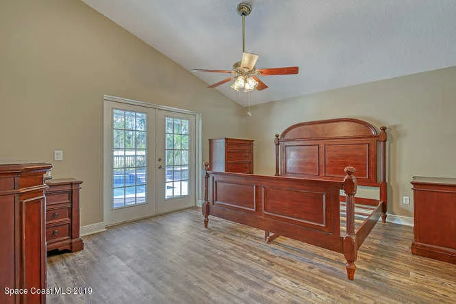Photo of 3916 Saint Armens Circle