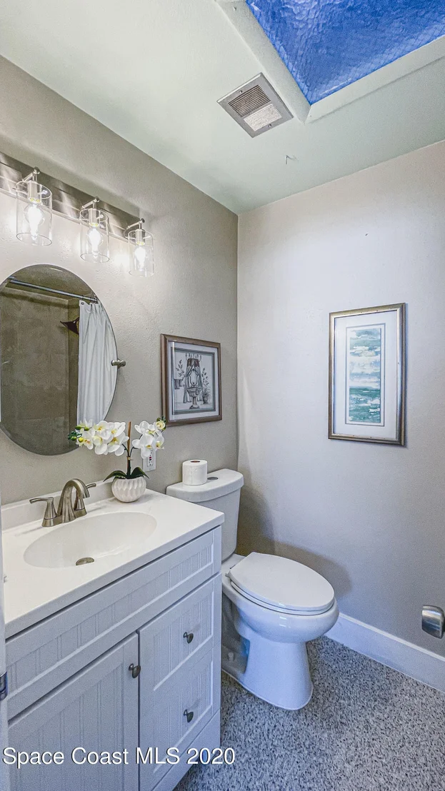 Photo of 347 Carmine Drive