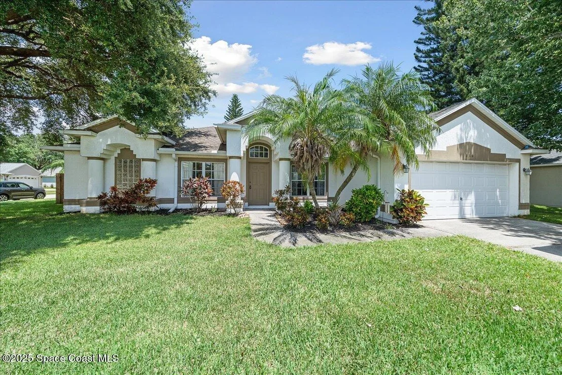 Photo of 834 Saint Michel Drive