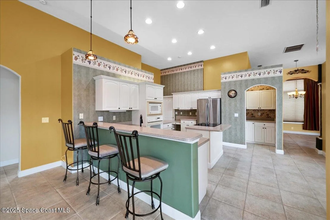 Photo of 827 Thrasher Drive